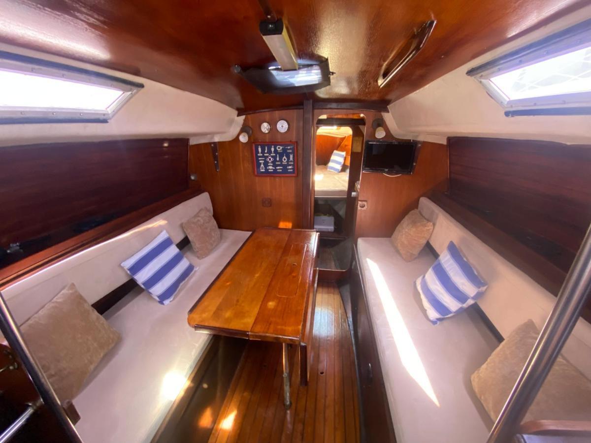 Boat Barcelona Yacht * Les Botigues de Sitges